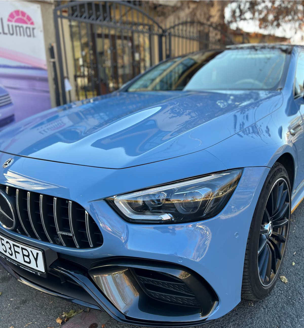 Colantare auto fără compromisuri de finisaj